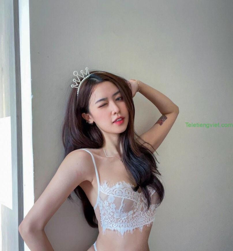 ẢNH GÁI XINH SEXY VỚI "HÀNG NGON" CHẢY NƯỚC